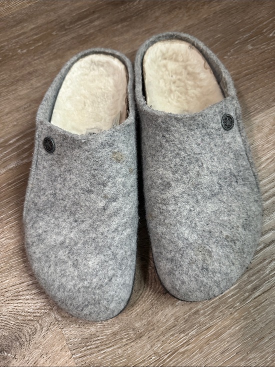 Birkenstock Shoes - Birkenstock Cream and Light Gray Wool Felt Slip-On Clog W9 M7